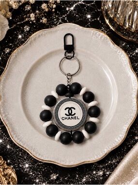 Handmade inspired Black & White Beaded Keychain